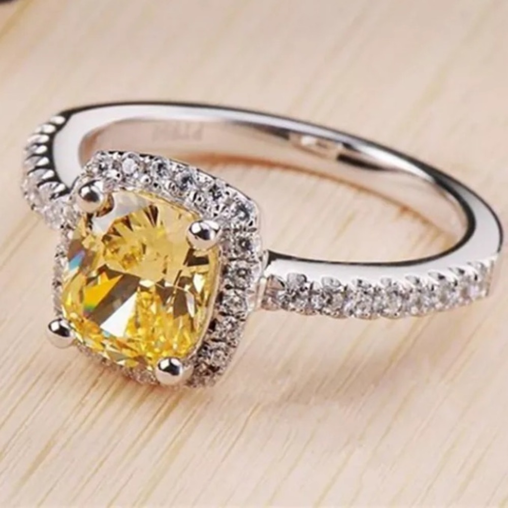 Pave Halo Engagement Ring | Size 7